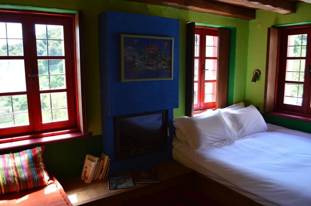 Anemi Hotel Kato Pedina Eksteriør billede